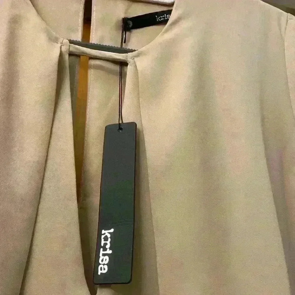 Krisa Revolve Brand L/S Swing Dress-Keyhole Front In Plaster-Small NWT - Picture 5 of 7